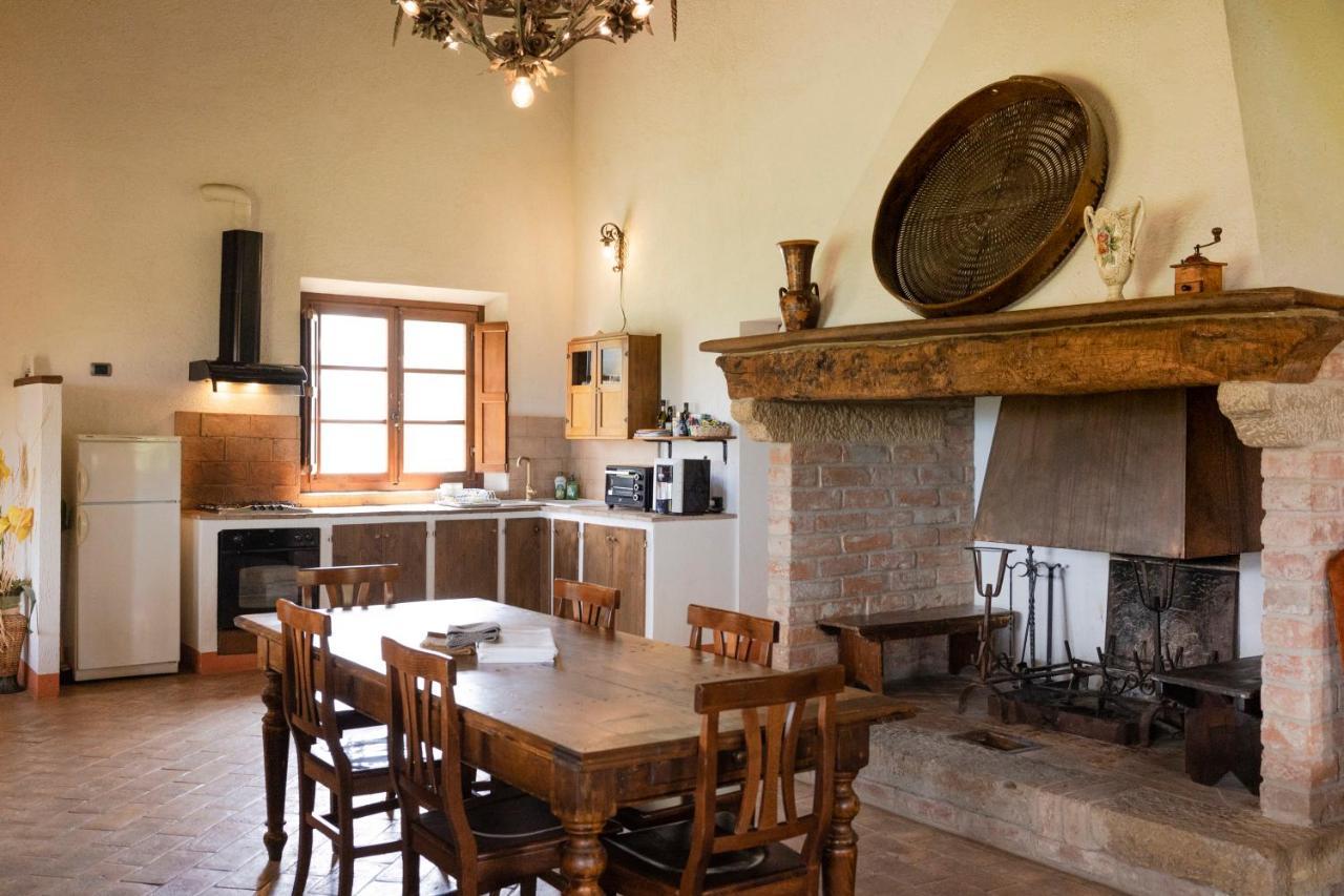 Agriturismo Il Serraglio Montepulciano Stazione 外观 照片